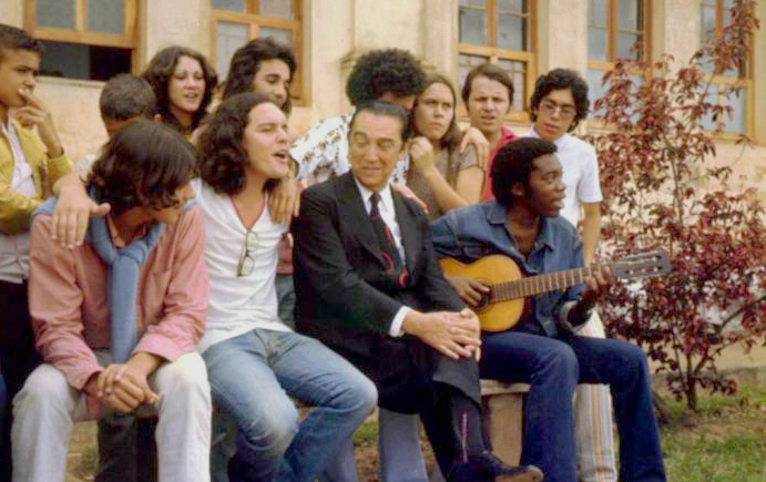 Lo Borges, Fernando Brant, o ex-presidente da República Juscelino Kubitschek e Milton Nascimento em 1971