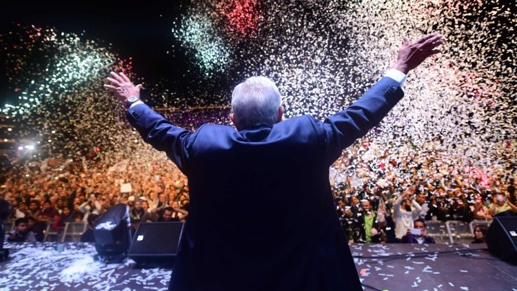 Andrés Manuel López Obrador no encerramento da campanha presidencial na Cidade do México, em 27 de junho de 2018.