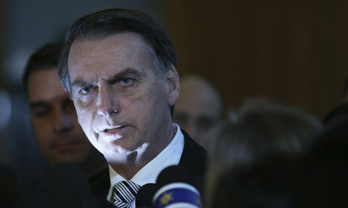 180 mil mortos: Bolsonaro tem que pagar pela tragédia que não evitou